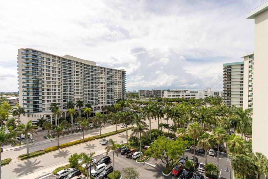 Luxury Stylish Oceanfront 2 Bedroom 2 Bathroom In Hollywood Fl ภายนอก รูปภาพ