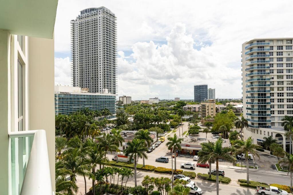 Luxury Stylish Oceanfront 2 Bedroom 2 Bathroom In Hollywood Fl ภายนอก รูปภาพ